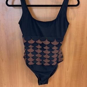 Karla Colletto mermaid scale brown and black scalloped 1 piece swimsuit size 10